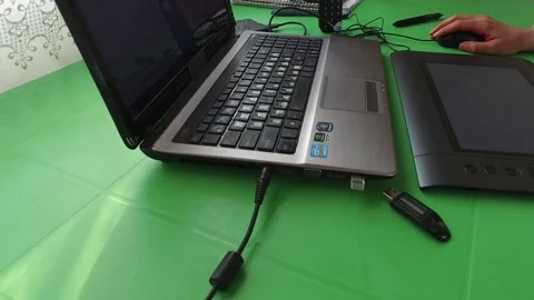 Change the USB flash drive in the laptop Stock Footage 78042679