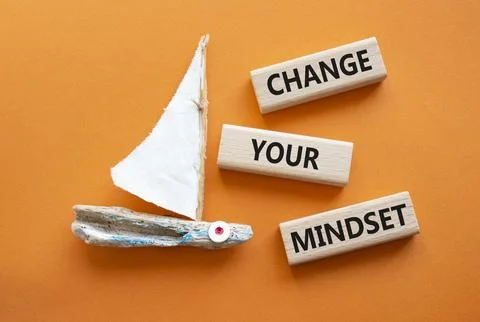 Change your mindset symbol. Concept words Change your mindset on wooden blo.. Stock Photos