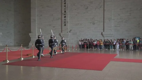 The changing of the guards ceremony at the Chiang Kai-Shek Memorial Hall Stock Footage 76237658