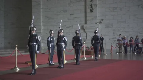 The changing of the guards ceremony at the Chiang Kai-Shek Memorial Hall. Stock Footage 76421075