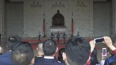 The changing of the guards ceremony at the Chiang Kai-Shek Memorial Hall. Stock Footage 76421853