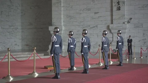 The changing of the guards ceremony at the Chiang Kai-Shek Memorial Hall. Stock Footage 76468103