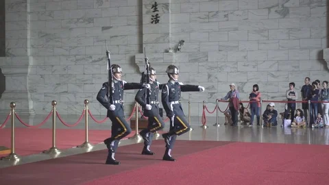 The changing of the guards ceremony at the Chiang Kai-Shek Memorial Hall. Stock Footage 76468962