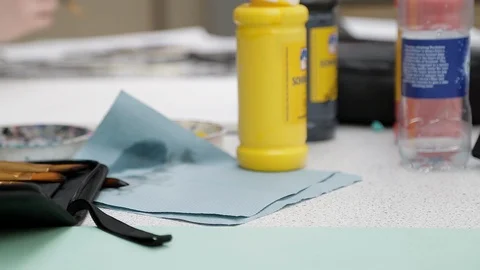 Changing paint brushes Stock Footage 86686464