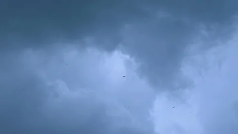 Changing stormy cloudscape in 4K slow motion 60fps Vidéo 158637119