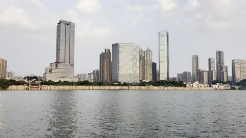 Changsha, China - August 16 2026. Night View of Xiangjiang River in Changsha Vídeo Stock 343658706