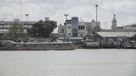 Chao phraya pier in nonthaburi Video stock 91781587