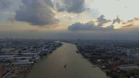Chao Phraya River at dusk aerial shot 库存影片 75664071