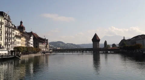 Chapel Bridge in Lucerne Vídeo Stock 54552477
