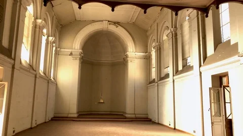Chapel inside abandoned convent Vidéo 92881477