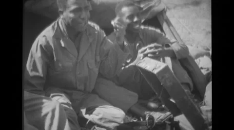 Chaplain speaking to soldiers Stock Footage 36426262