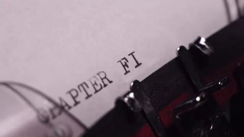 Chapter Five, Typing in Vintage Typewriter, Writing a Book or Novel, Macro 動画素材 260385205