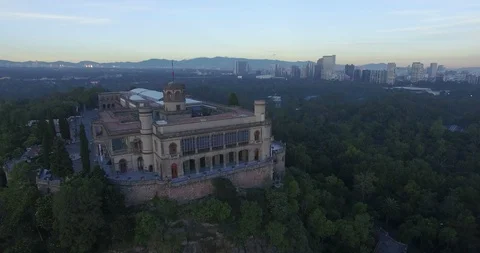 Chapultepec Castle Drone Approach. Video stock 126048515