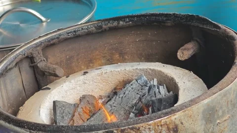 Charcoal 库存影片 324608888