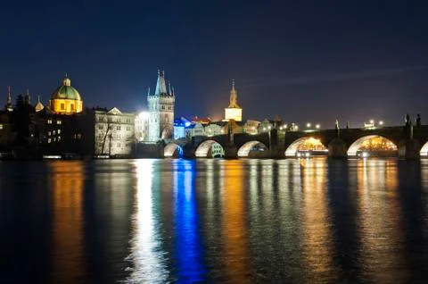 Charles bridge in deep night Foto stock