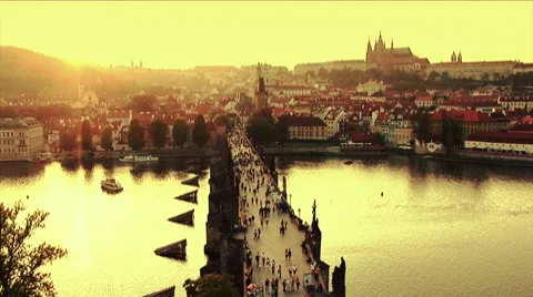 Charles Bridge Sunset Video stock 7888127
