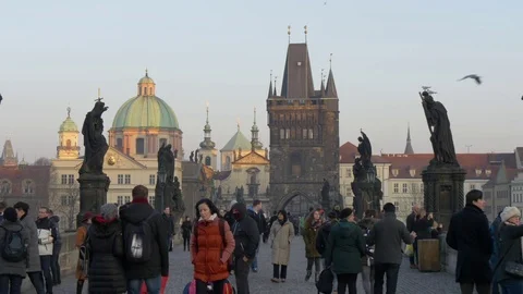 Charles bridge sunset 스톡 동영상 74784627