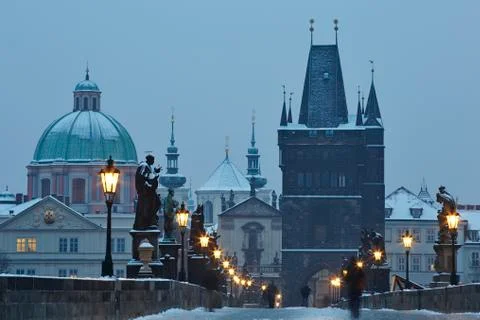 Charles bridge in winter Stock-Fotos