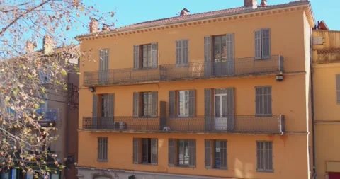 Charming Historic Building in Grasse, the Perfume Capital of France Vidéo 332994762