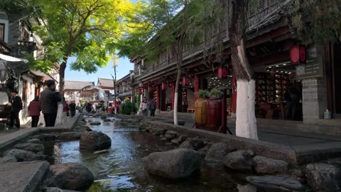 Charming old town view in Dali, Yunan, China Stock Footage 335037058
