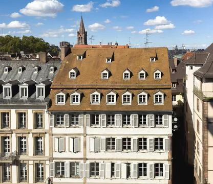 A Charming View of Paris Ancient Architecture Foto stock