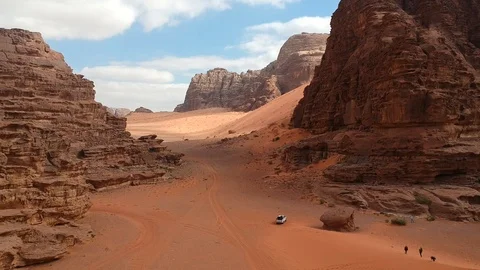 Chasing Shadows in the Valley of Sand 库存影片 113609004