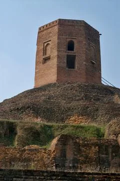Chaukhandi Stupa constructed during Gupta period 4th - 5th century, Sarnath.. 写真素材
