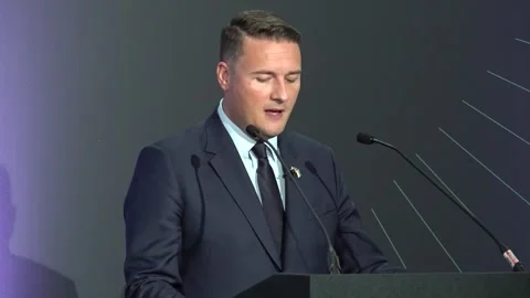 Cheap, autonomous fighter jets key to future of RAF, says Wes Streeting Stock Footage 340271371