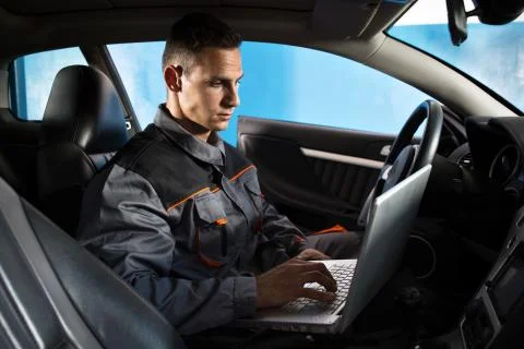 Check the car electronics 스톡 사진