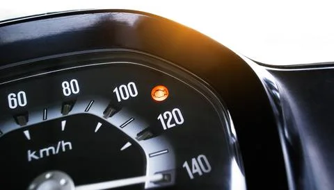 Check Engine Light On, Closeup of a motorcycle speedometer Foto stock