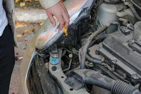 Check the engine oil. Foto stock