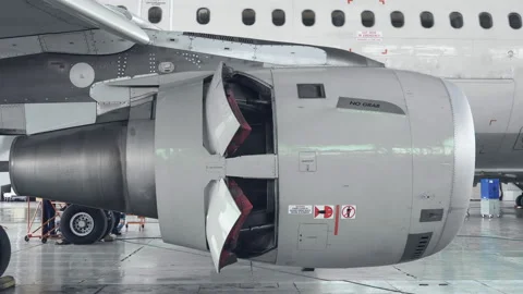 Check reverse the engine of a passenger plane Stock Footage 107282619