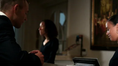 Checking In 01 (1080p / 23.98) Видео 669954