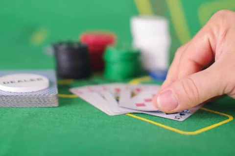 Checking card cheating concept in Poker game Foto stock