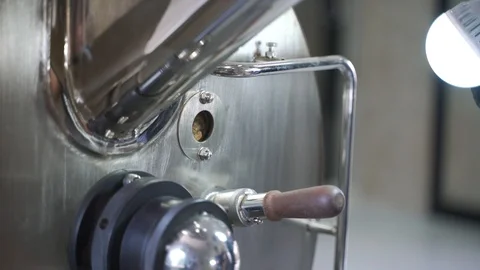 Checking coffee beans color Stock Footage 102826943