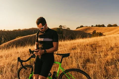 Checking his location using phone Foto stock