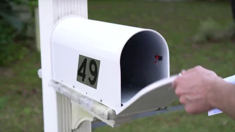 Checking The Mail Видео 84768099