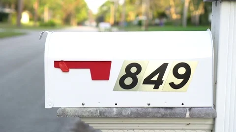 Checking The Mail Видео 84768492