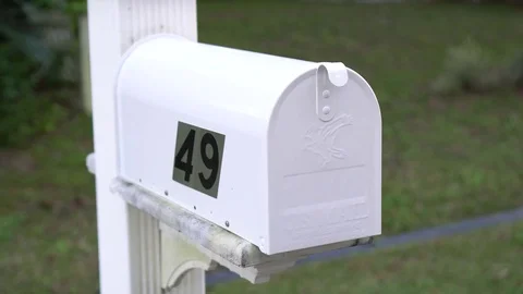 Checking The Mail Видео 84768514