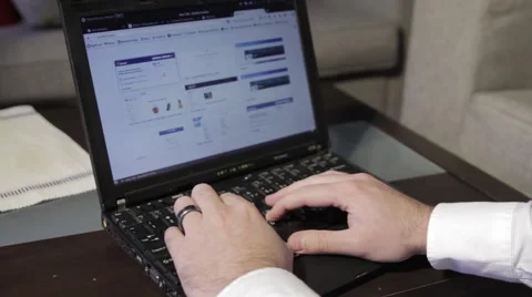 Checking Social Media 库存影片 40255298