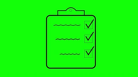 Checklist / attendance sheet animating itself in on green screen background Stock Footage 141989353