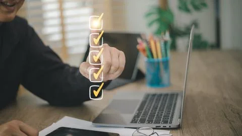 Checklist concept - checklist box with yellow checkmark, Stock-Fotos