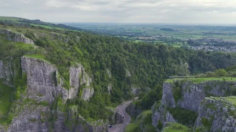 Cheddar Gorge and Caves from a drone, Cheddar, Somerset, England, Europe 库存影片 248604323