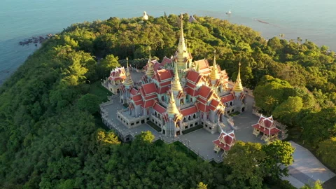 Chedi Phak Di Pra Kard buddhism temple in Prachuap Khiri Khan Stock Footage 138674657