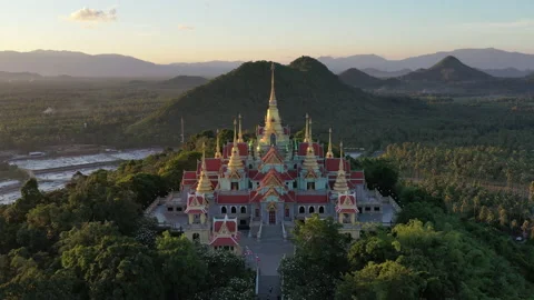 Chedi Phak Di Pra Kard buddhism temple in Prachuap Khiri Khan Stock Footage 138674776
