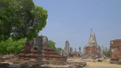 Chedis of Wat Phra Si Sanphet in the Ayutthaya Historical Park on May 2016 in Video stock 80299680