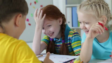 Cheerful children Видео 27494911