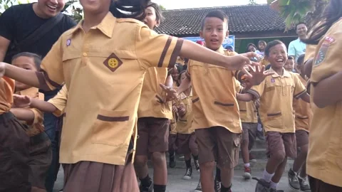 The cheerfulness of elementary school children in Indonesia Stock Footage