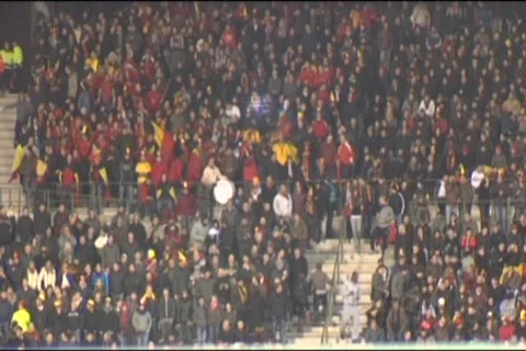 Cheering fans in a stadium Stock Footage 877971