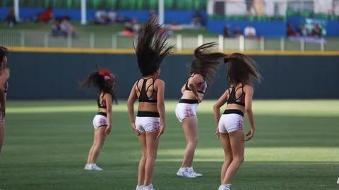 Cheerleaders practicing Stock Footage 112295880